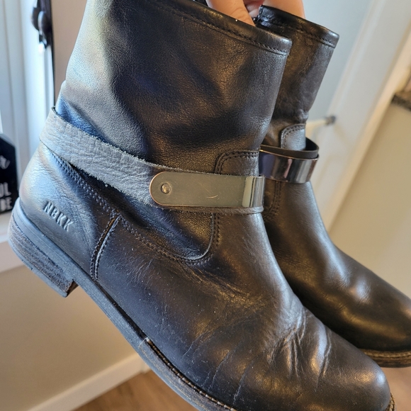 Nubikk genuine leather ankle boots US 9 - Picture 6 of 6